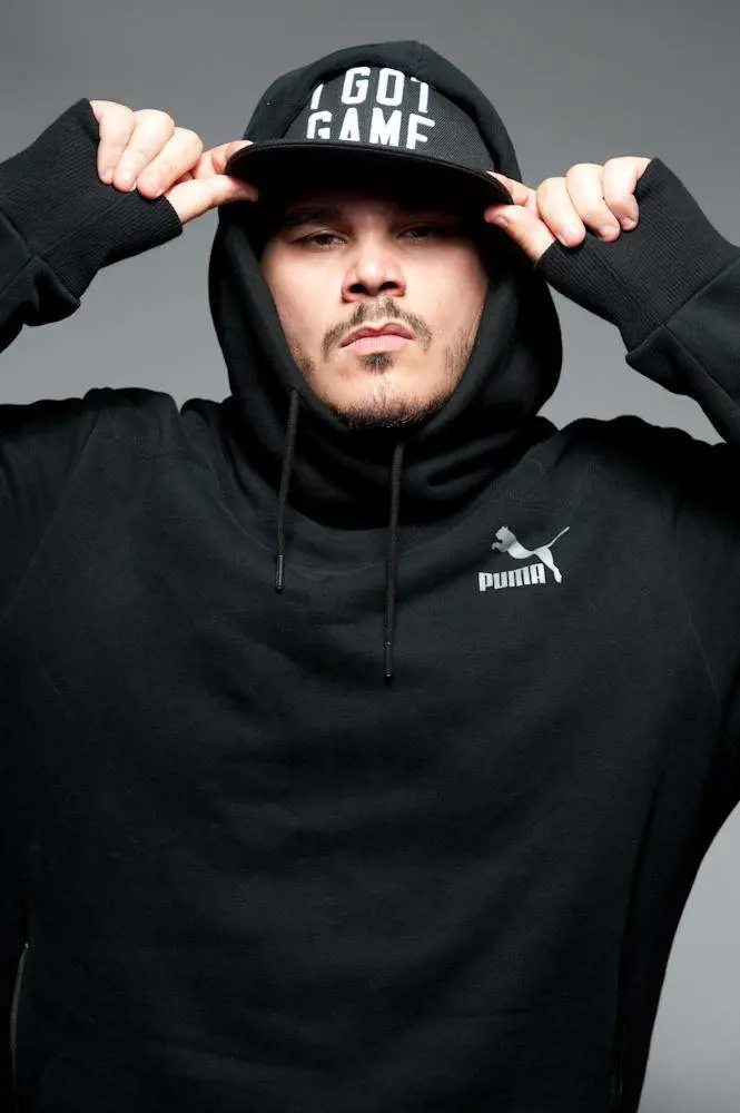 Intervista a Ensi: "Il mio hip hop è solido come una pietra"