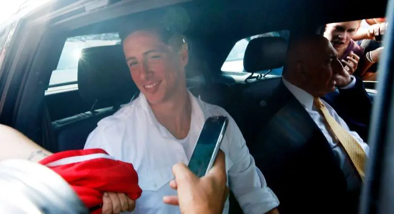 Galliani accoglie Torres al suo arrivo