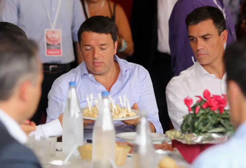 Renzi lancia il Patto del tortellino "Così cambieremo l'Italia e l'Ue"