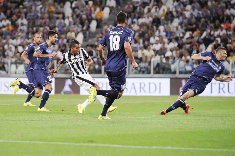 Tevez e Marchisio gol: Allegri replica Conte