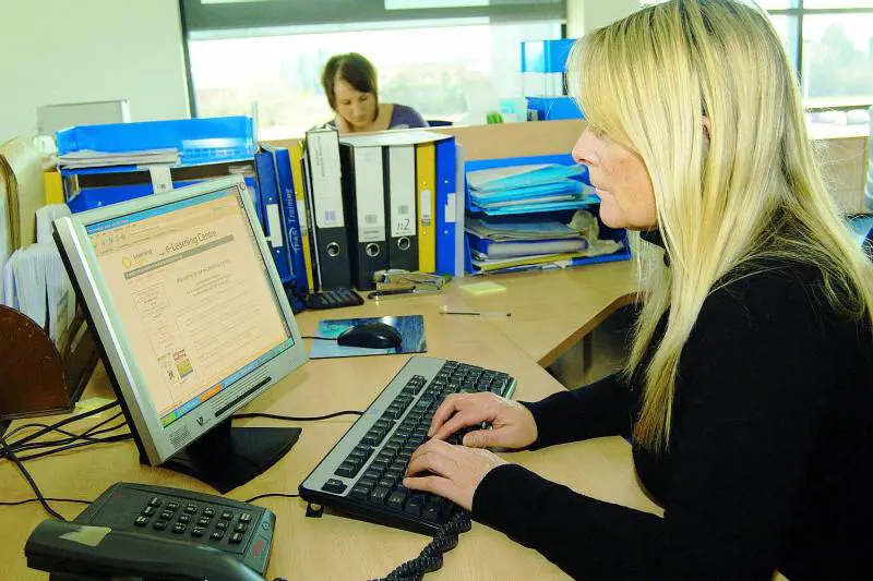 Cgia, occupati come nel 2008, ma con meno ore lavorative