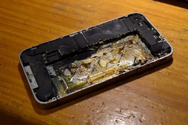 Non mettete i vostri iPhone nel forno a microonde