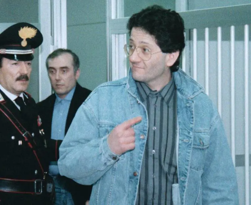 Il capo della Uno bianca: fatemi uscire