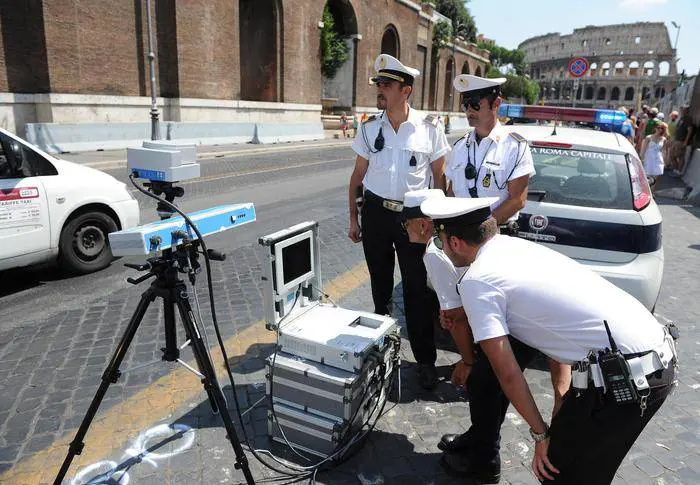 "I tutor non sono tarati:  le multe vanno annullate"