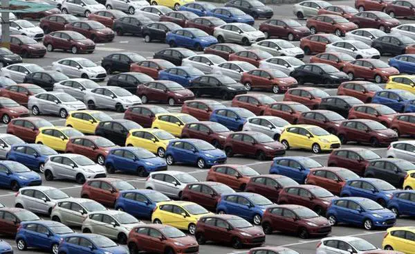 Il mondo è in crisi ma è nuovo record per l'auto