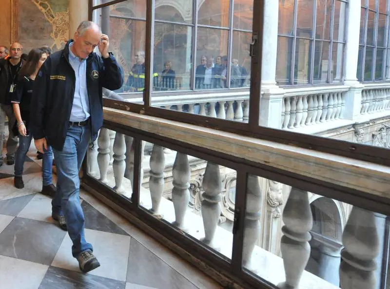 Franco Gabrielli alla sede della prefettura di Genova