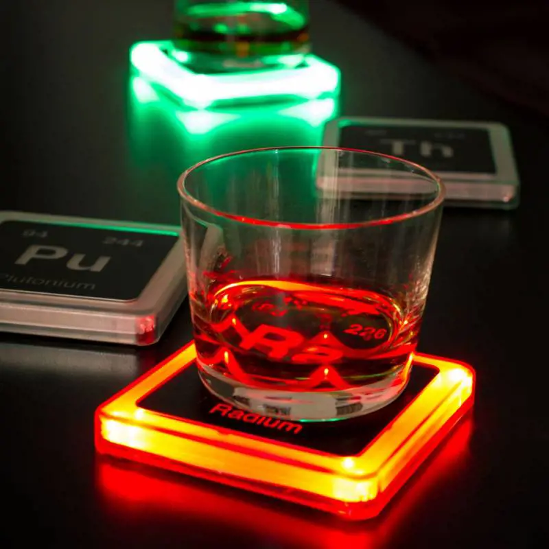 Sottobicchieri Luce Radioattiva (Set da 4) - 24 euro