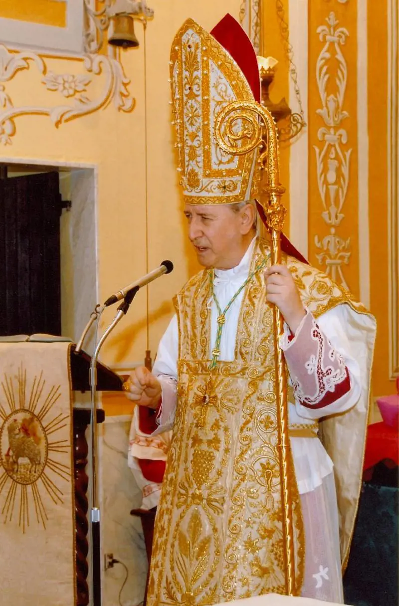 Scandali e abusi sessuali: Bergoglio commissaria la diocesi di Albenga