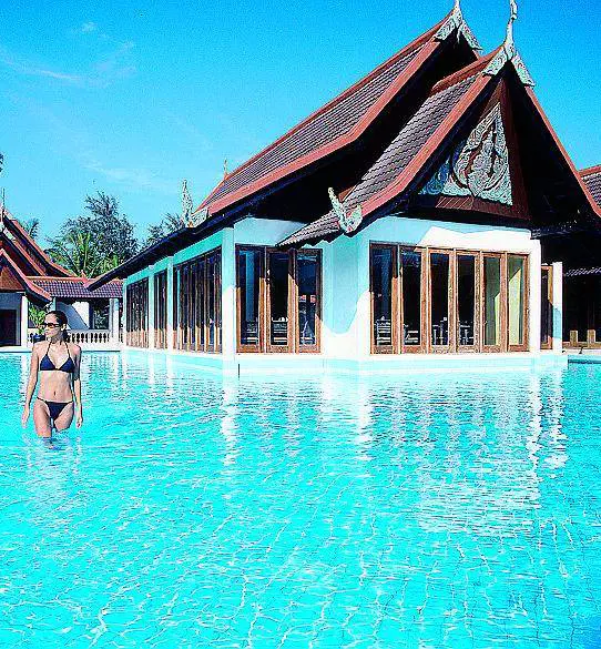 Bonomi schiera l'artiglieria Fondo Kkr alleato decisivo