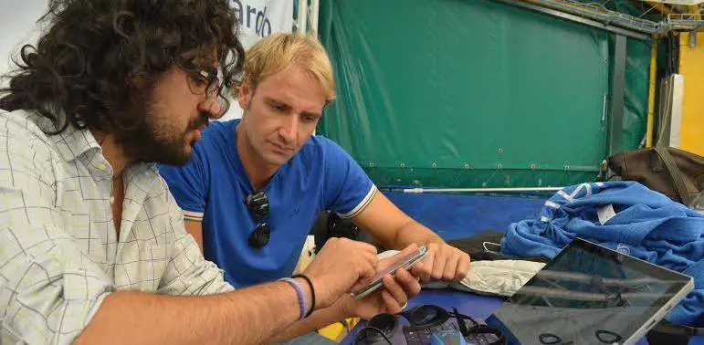 I super occhiali per piscina E il nuoto diventa business