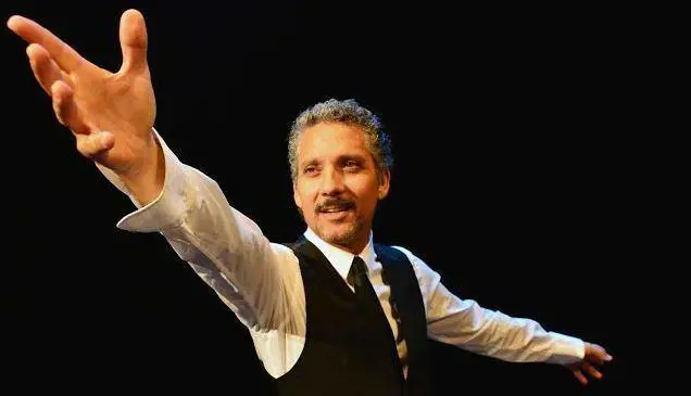 «Io e Modugno stavolta cantiamo sul palco»