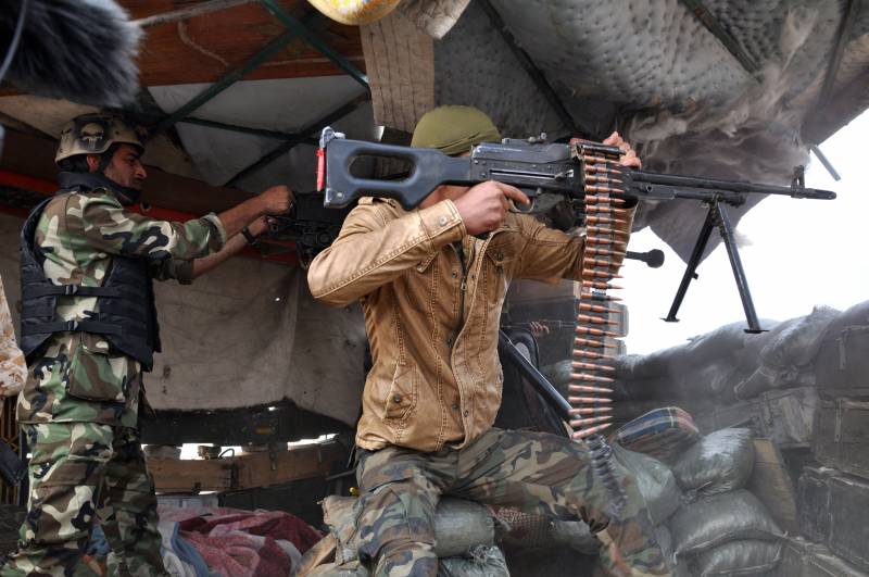 I soldati iracheni aprono il fuoco sulle posizioni del Califfato a Tikrit