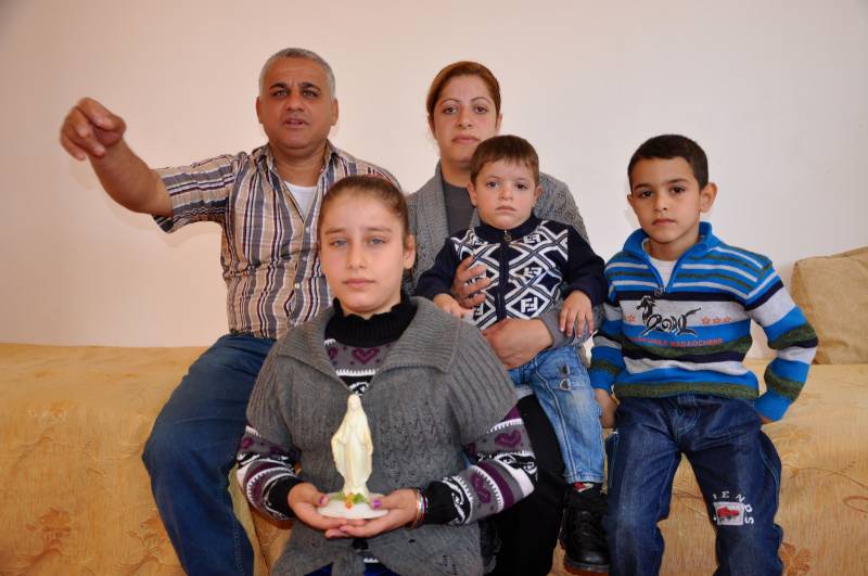 La famiglia cristiana di Karakosh costretta a convertirsi all'Islam fuggita ad Erbil in Kurdistan 