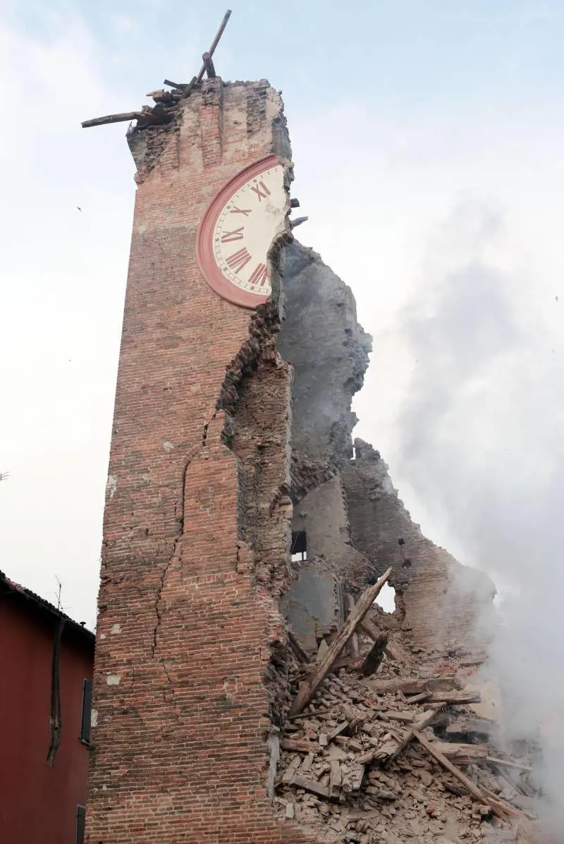 Beffa ai terremotati: sommersi di tasse