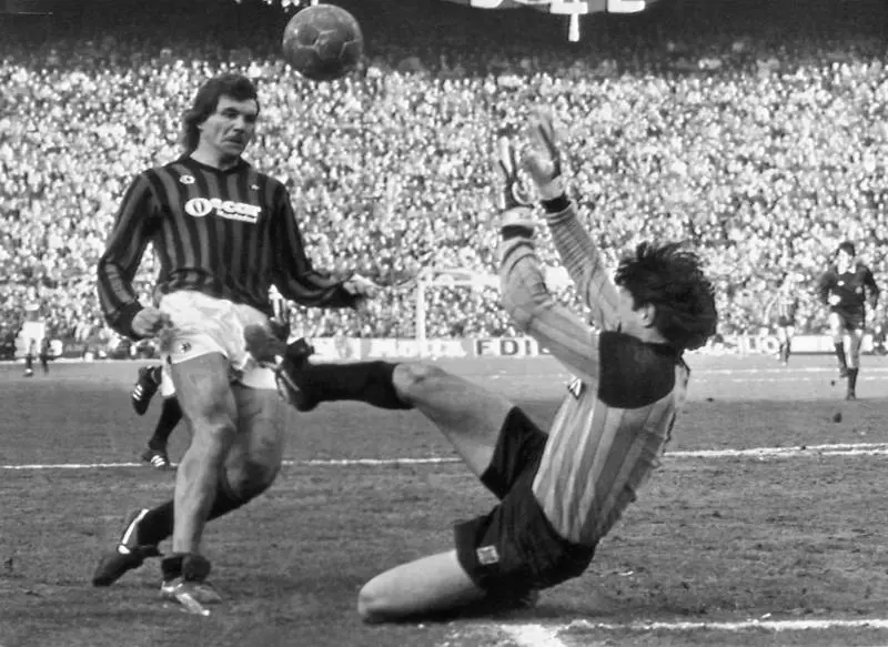 Vinicio Verza segna a Zenga (1985)