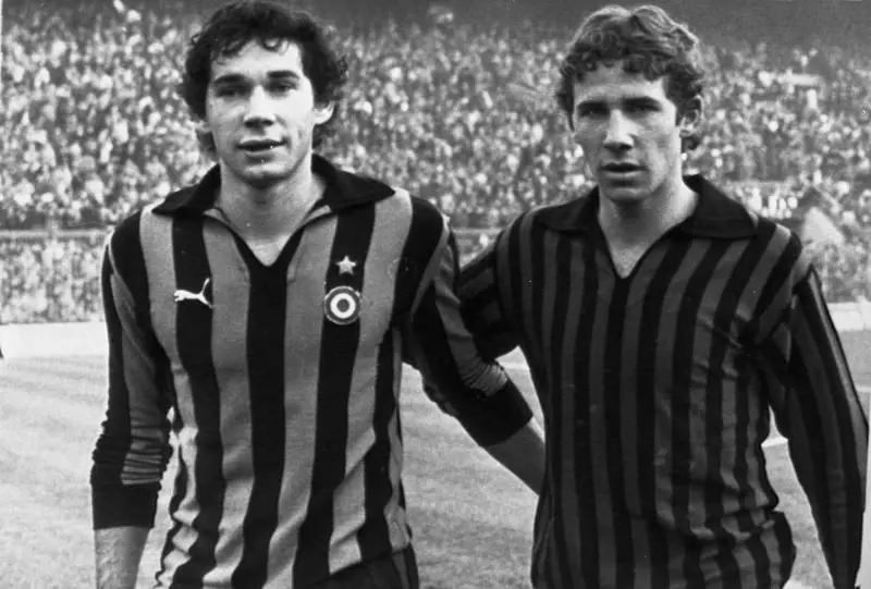 I fratelli Baresi sulle due sponde del Naviglio (1978)