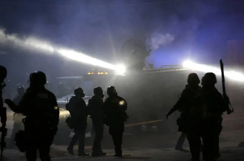 Dalla militarizzazione all'immunità. Ecco perché gli americani non credono più nelle forze dell'ordine