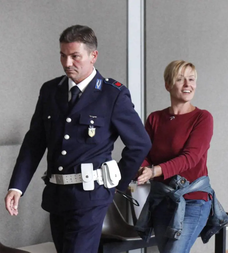 Daniela Poggiali in tribunale a Ravenna