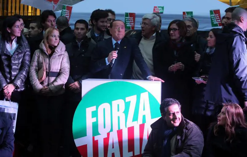 Basta con le aspirine contro l'Ebola economica O la va o la spacca