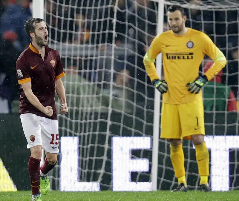 Miralem Pjanic scatenato, Handanovic è impietrito