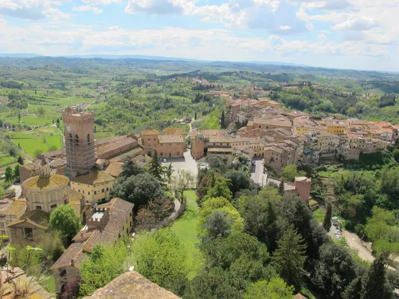 Dona al Comune un parco in memoria della figlia morta
