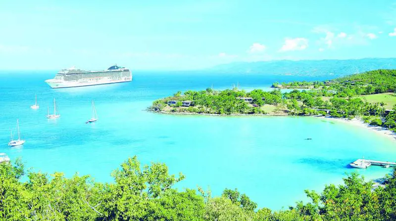 In crociera  tra Antille e Caraibi con il Giornale