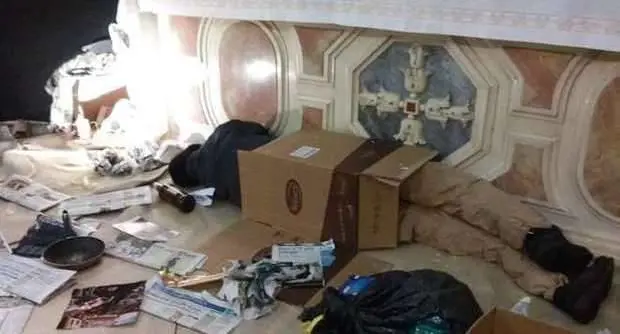 Presepe "scandalo" a Bassano del Grappa: Gesù diventa un barbone