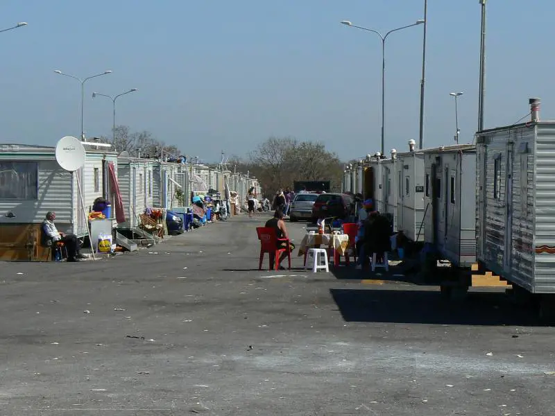 La truffa delle cooperative sui contributi per i nomadi