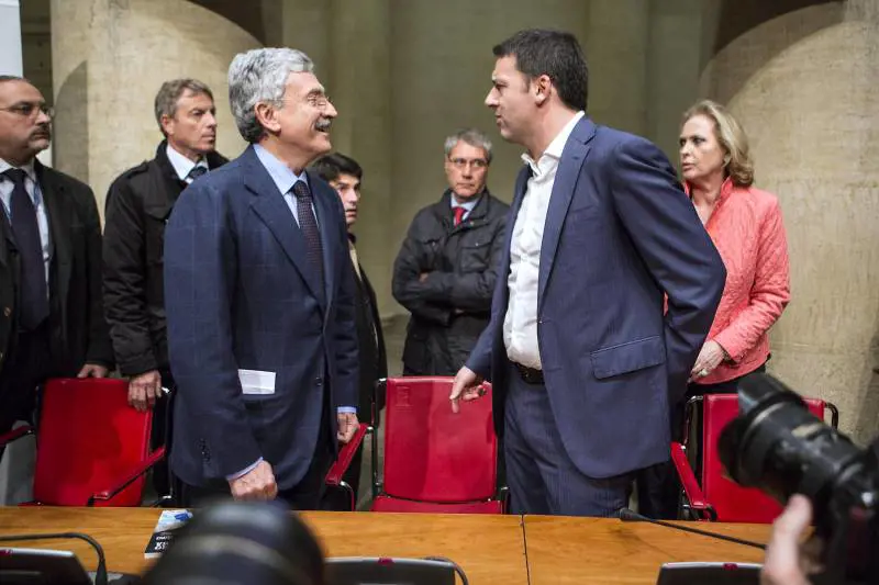 Da D'Alema a Santoro ecco la lobby con la kefiah che condiziona la politica
