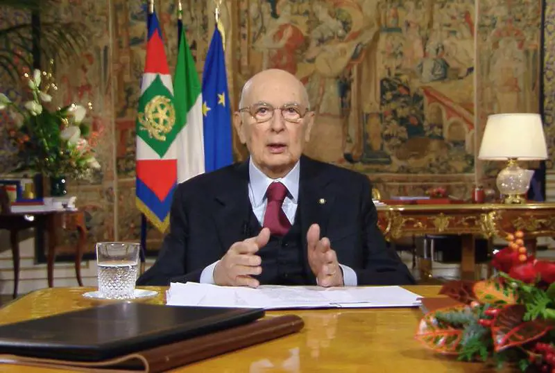 Clandestini, marò, golpe anti Cav. Tutte le dimenticanze di Napolitano