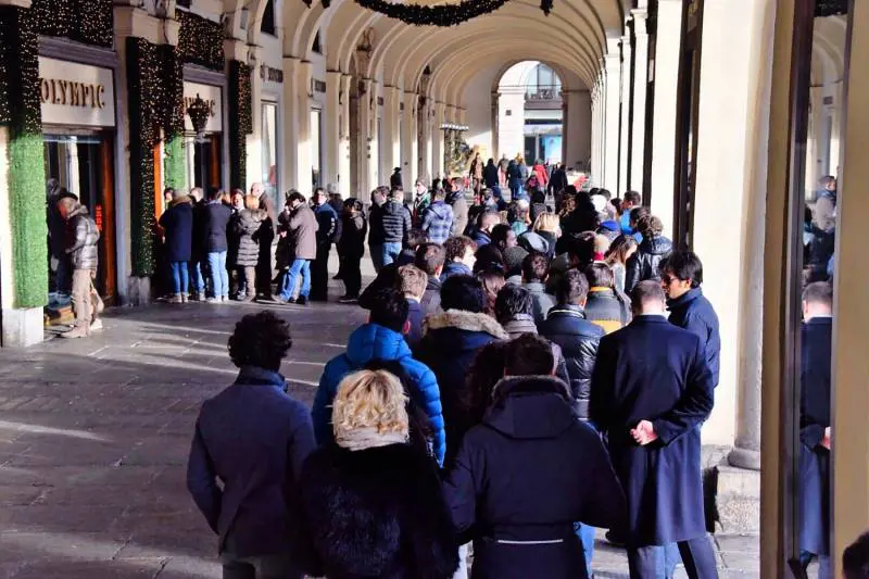 Al via i saldi invernali, spesa media famiglia di 346 euro