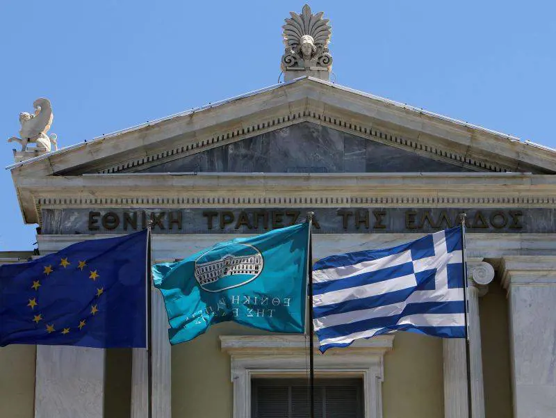 La Bce avverte la Grecia: "Finanziamenti alle banche solo con accordo Troika"