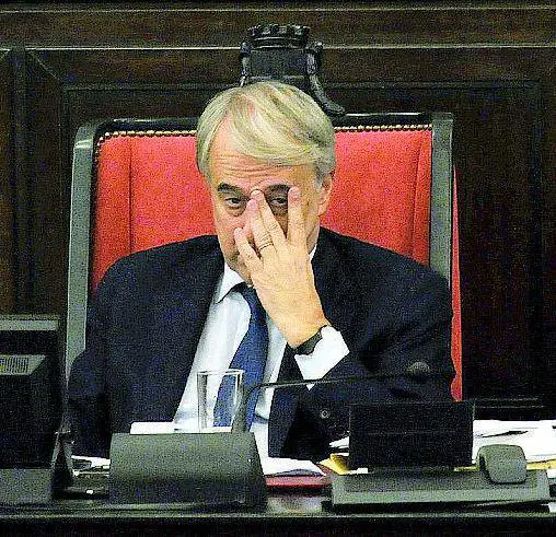 Le spese di Comune e Regione tra viaggi, catering e computer