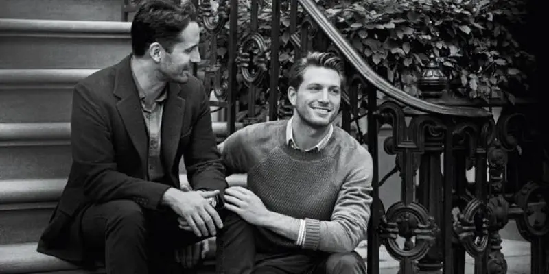 Usa, svolta da Tiffany: campagna pubblicitaria con coppie gay