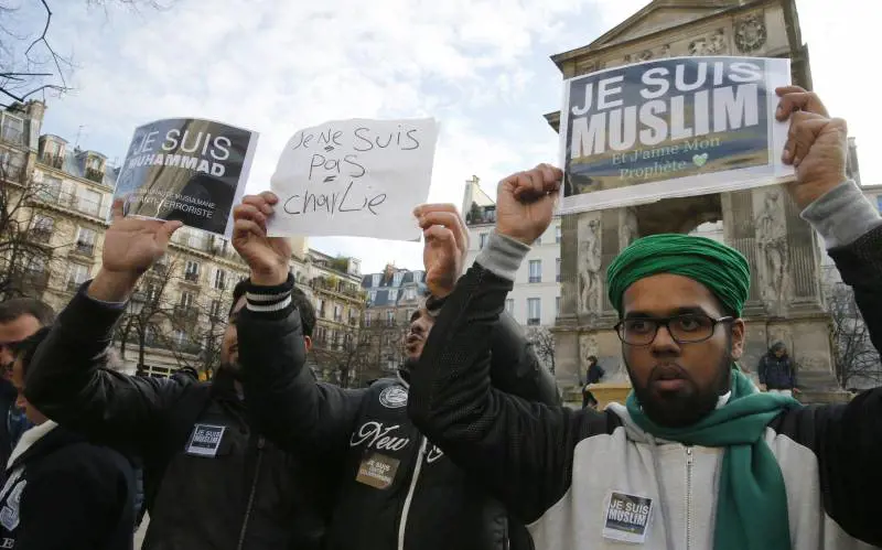 La Francia è troppo femmina. Per questo l'islam la violenta