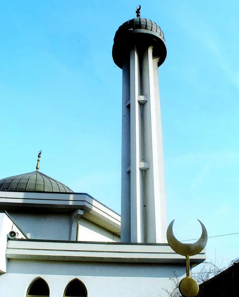 «Referendum anti moschea in zona 8»