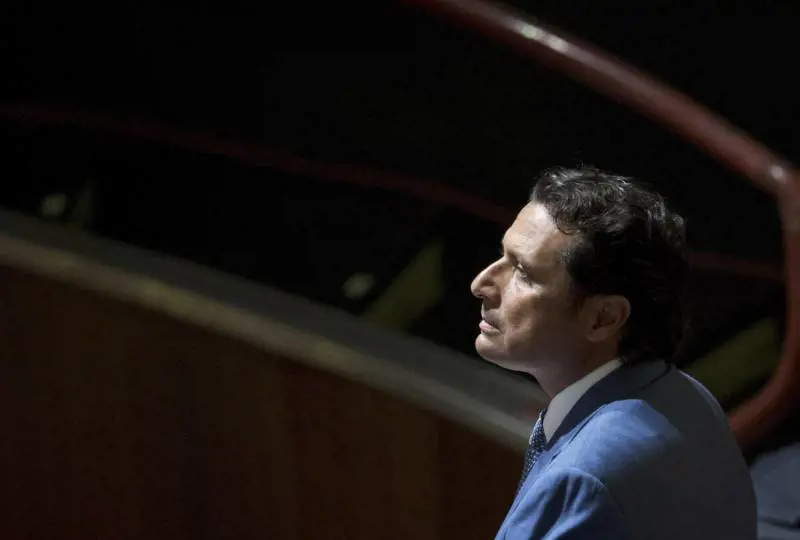 Il Tar conferma: sospeso dall'insegnamento il prof. che portò in cattedra Schettino 