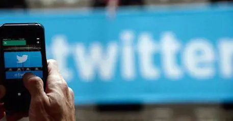 Ecco le novità di Twitter: dai video ai messaggi privati di gruppo