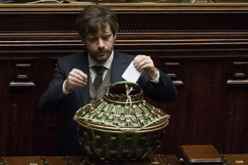 La minoranza dem in pressing su Renzi: "Chieda le dimissioni di Lupi"
