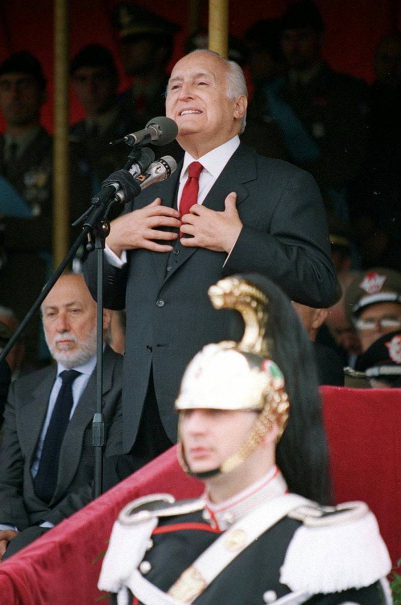 Il Presidente Oscar Luigi Scalfaro, Capo dello Stato dal 1992 al 1999