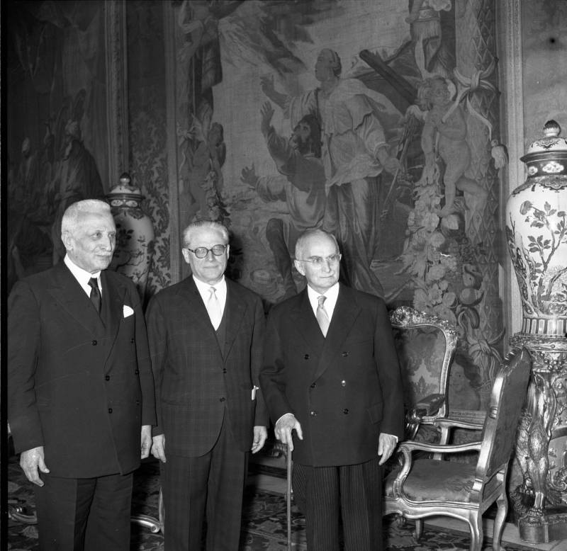 Da sinistra, i Presidenti De Nicola, Gronchi ed Einaudi
