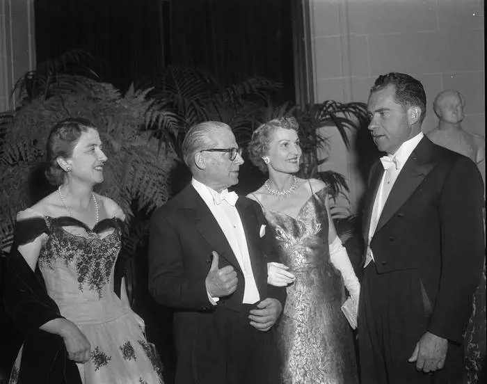 Giovanni Gronchi, al Quirinale dal 1955 al 1962, con l'allora vicepresidente Usa Richard Nixon
