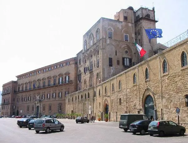 Sicilia, vitalizio alla vedova di un consigliere mai eletto
