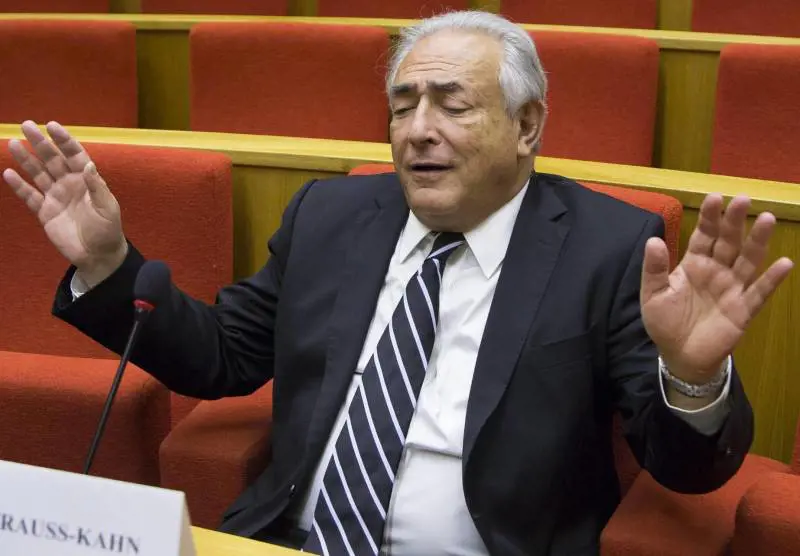 Ancora guai per Strauss-Kahn. Indagato per truffa in Francia