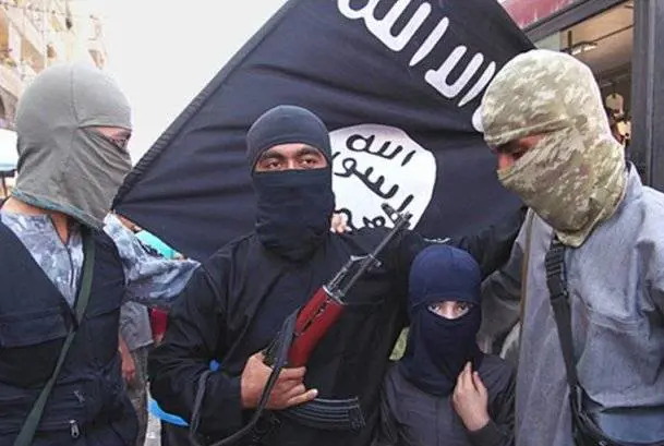 Gli uomini dell'Isis alla ricerca di viagra e di sesso selvaggio