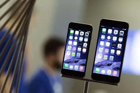 L'Isis vieta l'uso degli iPhone ai combattenti