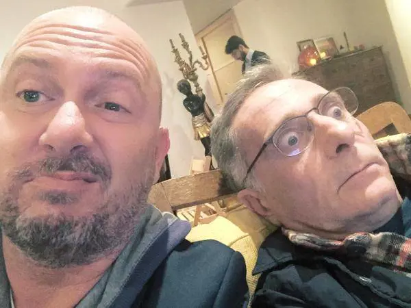 Bonolis prende in giro Conti su Twitter: "Perché Sanremo è Sanremo"