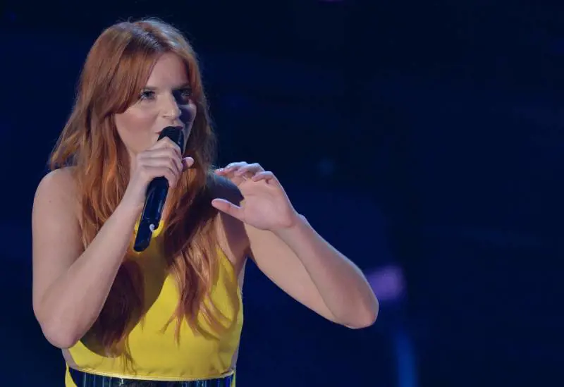 Chiara torna con il nuovo album: "Dopo X Factor ho preso 12 chili"