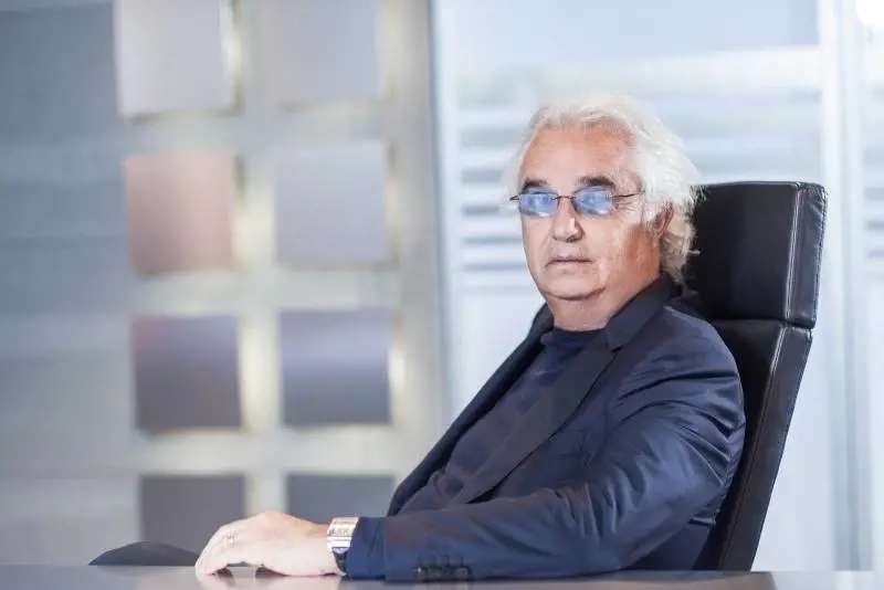 Flavio Briatore rompe il silenzio sulla crisi con Elisabetta Gregoraci