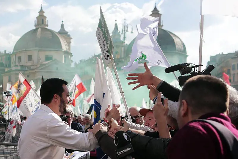 Ora Salvini zittisce la sinistra: "L'Ue fa peggio di Mussolini"